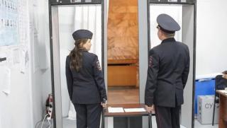 Одеса, полицаи, секс, избирателен участък
