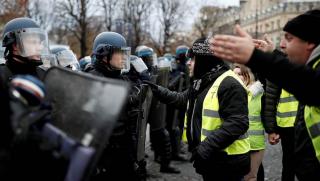 Le Figaro, Франция, полиция, власти