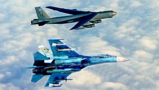 Американски, В-52, среща, руския Су-27, аварийно кацане