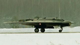 Американски медии,  Русия, безпилотен летателен апарат C-70 „Охотник-Б”