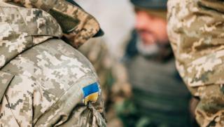 Украински бойци, набили, командир, Донбас, забавяне, заплати
