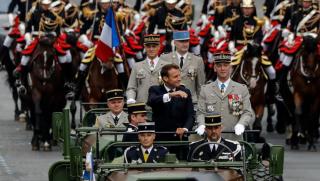L’Express о,свиркаха, Макрон, парад, Ден на превземане на Бастилията