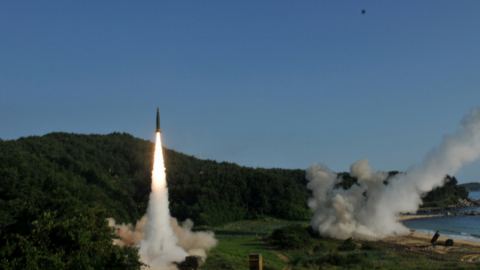 Zeit: Китай се обяви против разполагането на американски ракети в Азия