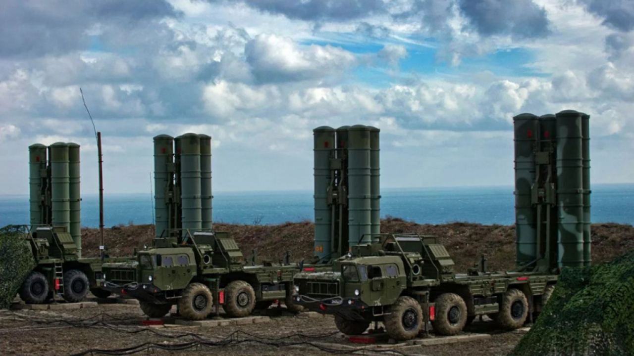 Назовани са сроковете за доставката на С-400 на Индия