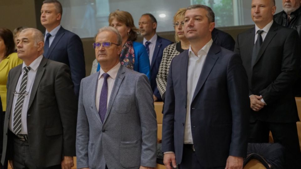 Иван Върляков, Драгомир Стойнев