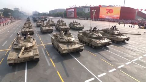 За какво им е на китайските военни “лек” танк с тегло 35 тона?