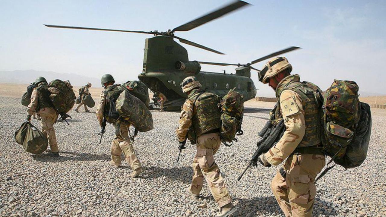 Военните от САЩ, Великобритания и Франция се евакуираха от Сирия в Ирак