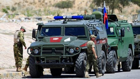 Военната полиция на Русия в Сирия проведе патрулиране край границата с Турция