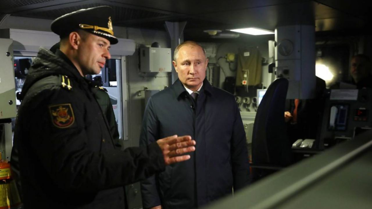 Путин заяви, че корветата „Гремящий” ще бъде оборудвана с хиперзвукови ракети "Циркон"