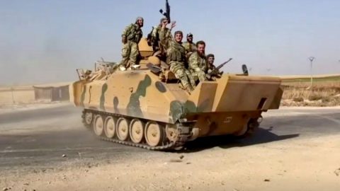 Сирийската армия се подготви да отрази нахлуването на Турция