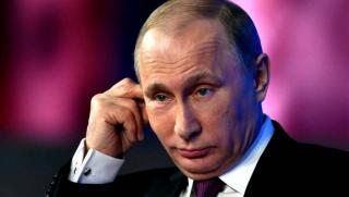 Le Figaro, Владимир Путин, руска алтернатива, Уикипедия
