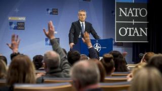 Норвегия, обсъждат, Макрон, криза, НАТО