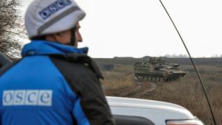 Украински министър, Украйна, притиснала, Русия, Донбас