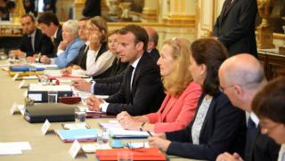 Le Figaro, масови протести, правителство, Макрон, реформи