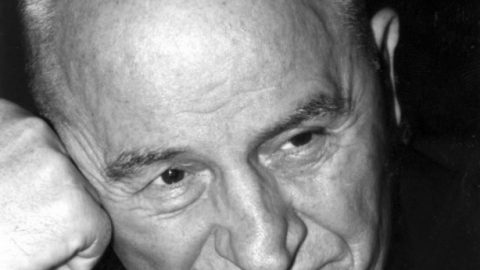 "Живот на една гара” – роман- притча за „Златната епоха” на Чаушеску