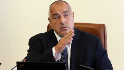 ВИЦ: Мъж кара жена си да пусне телевизора