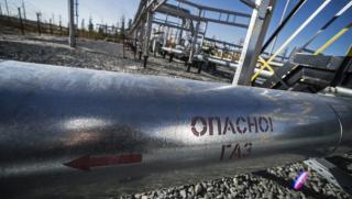 Партия на газовата война, Киев, излизане, на сцената