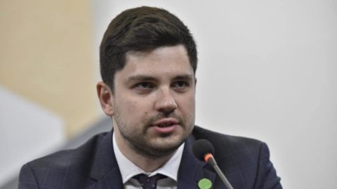 Депутатът от „Слугата на народа“ призова за възстановяване на въздушните връзки с Русия