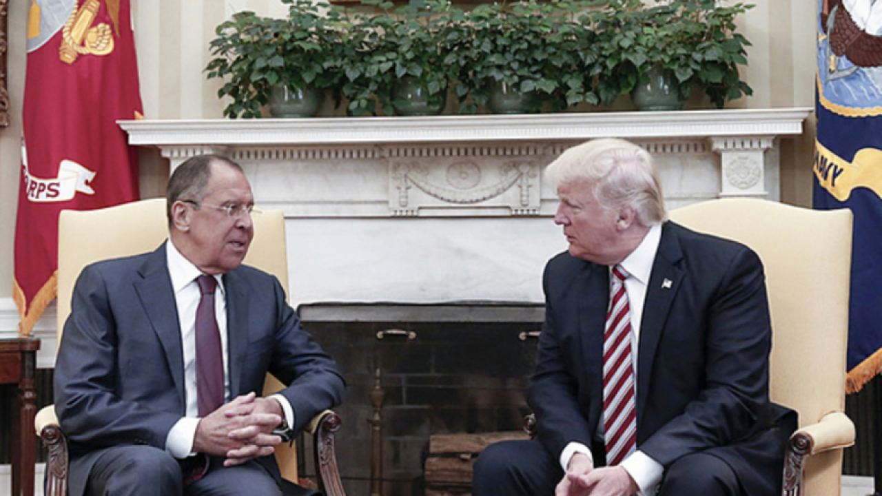 Посещението на Лавров при Тръмп ужаси Америка