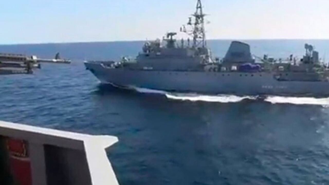 Руското министерство на отбраната обвинява американския разрушител в опасно сближаване с руски кораб