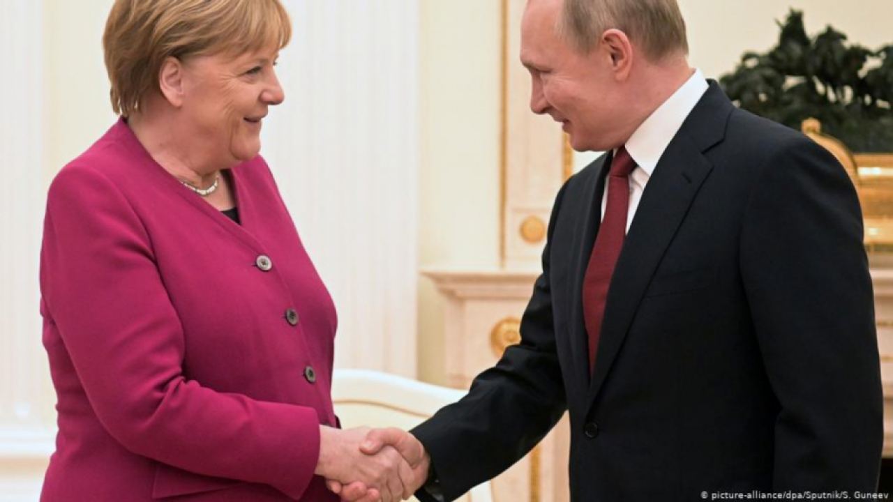 Süddeutsche Zeitung: Визитата на Меркел в Русия изглеждаше като зараждане на ос «Берлин-Москва»
