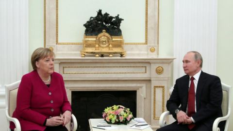 Меркел: С Русия и срещу САЩ