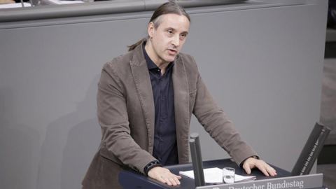 В Бундестага разказаха как НАТО излъга СССР при Горбачов