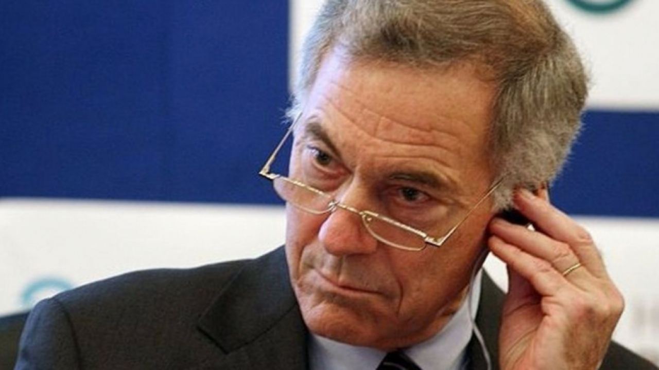 Стив Ханке: България не трябва да се присъединява към еврото