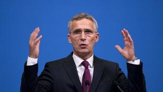 FT: НАТО се прегрупира