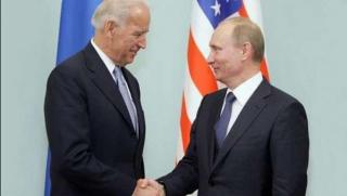 Президентска надпревара, САЩ к,андидати, винят, Русия