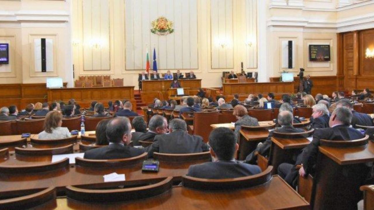 ВИЦ: Депутати и хапчета