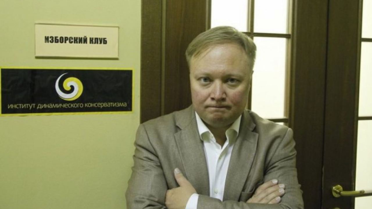 Виталий Аверянов: Суетенето и скърцането около конституцията напомнят на преместване на мебели в претъпкана стая