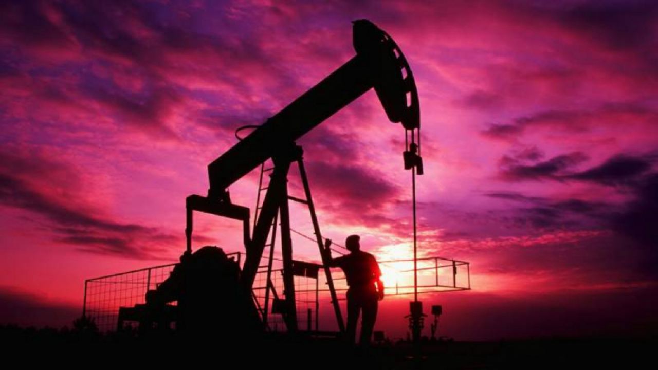 Le Figaro: «Нефтената война» на фона на коронавируса може да бъде в полза на Русия