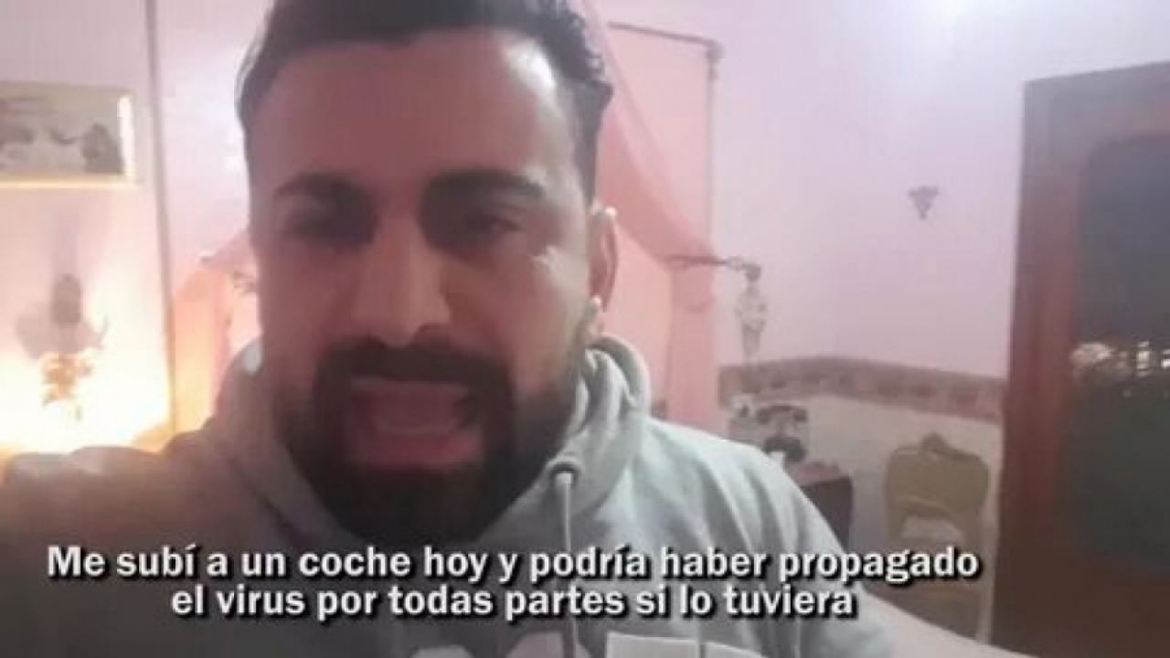Италиански артист е затворен в къщата си с тялото на сестра си, която почина от коронавирус: те отказват да я погребат