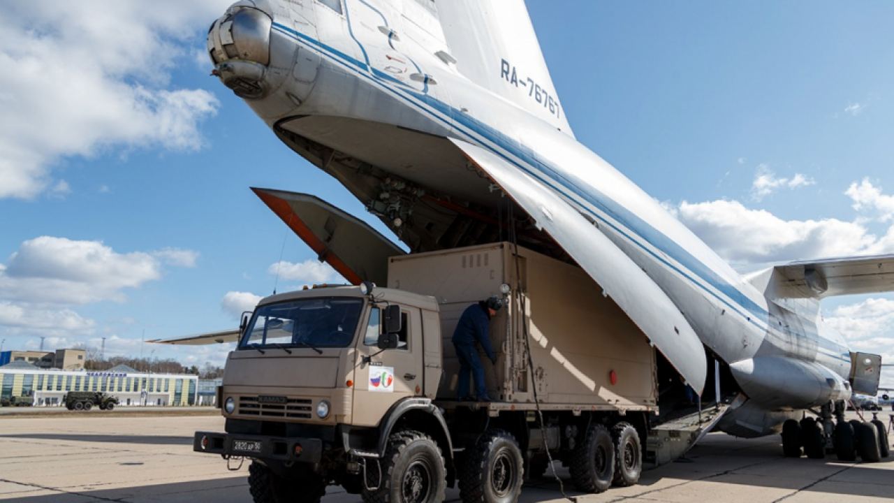 Le Monde: Брюксел трябва да се научи как да играе на пропагандното поле с Москва и Пекин