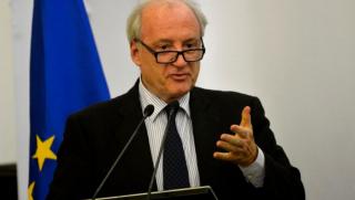 Le Monde, нов комитет, НАТО, Франция, представлявана, русофил