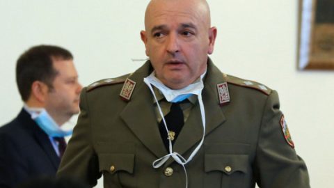 ВИЦ: Мъж се жалва на жена си