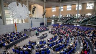Handelsblatt, Германски депутати, изтегляне, американско ядрено оръжие, Германия