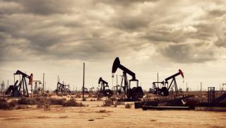 Край, хегемония, 73 американски нефтени и газови компании, фалита