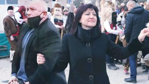 ВИЦ: Разговор между съседки