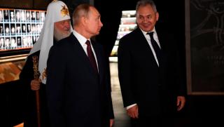 Путин, намери, баща си, снимки,  фронтови войници,парка Патриот