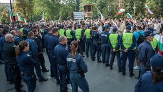 Борисов, протестиращи, полиция, сила