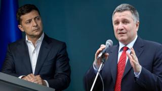 Зеленски, който управлява улицата, управлява страната