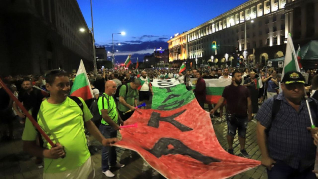 64-ата вечер на протести или Второто "Велико народно въстание"