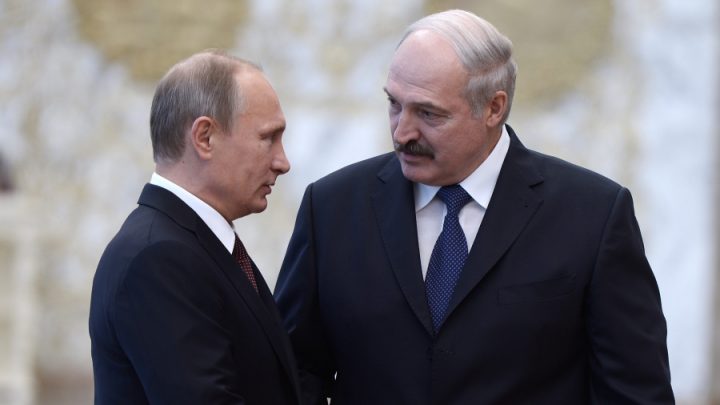 Таймс: За подкрепата на Путин Лукашенко рискува да плати с независимостта на Беларус