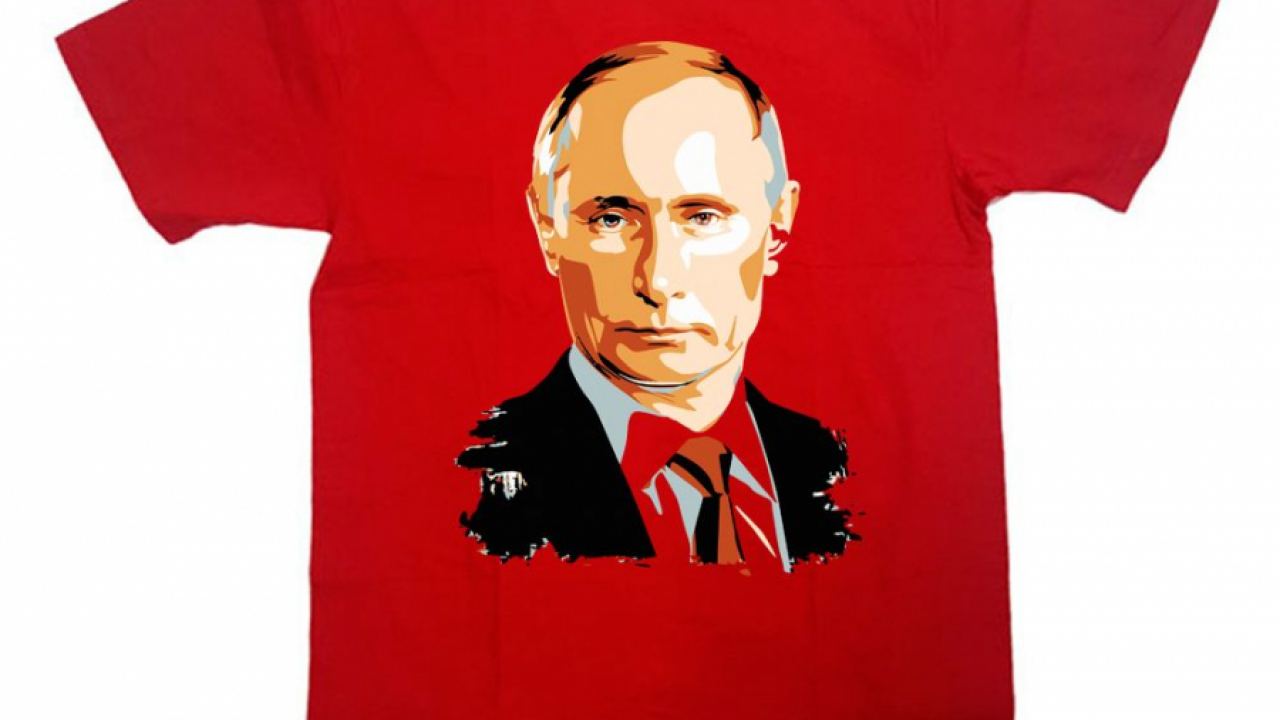 В Украйна забелязаха продажба на тениски с Путин и «вежливите хора»