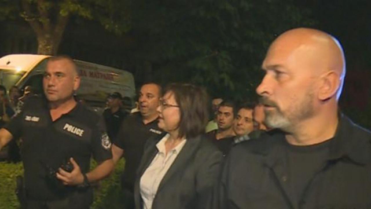 Протестите: БСП  - прелъстена и изоставена от градската десница