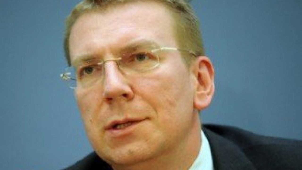 Европейски сюрреализъм: Нацист обвинява евреин, че прославя нацизма