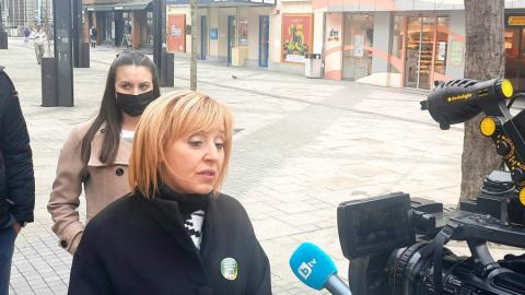 Манолова поиска свикване на КСНС от президента във връзка с хаоса с изборите