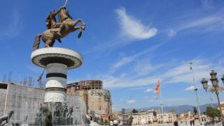Каракачанов, Скопие, скандал другаде, собствения Ви двор, огромен, европейски